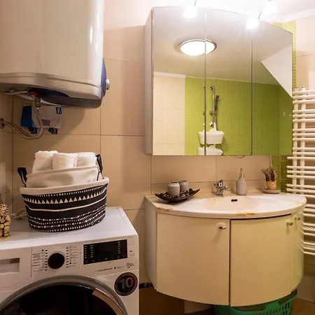Apartment Ember *