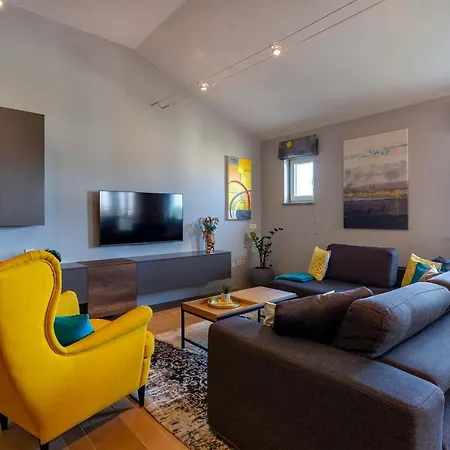 Ember Apartment Pula